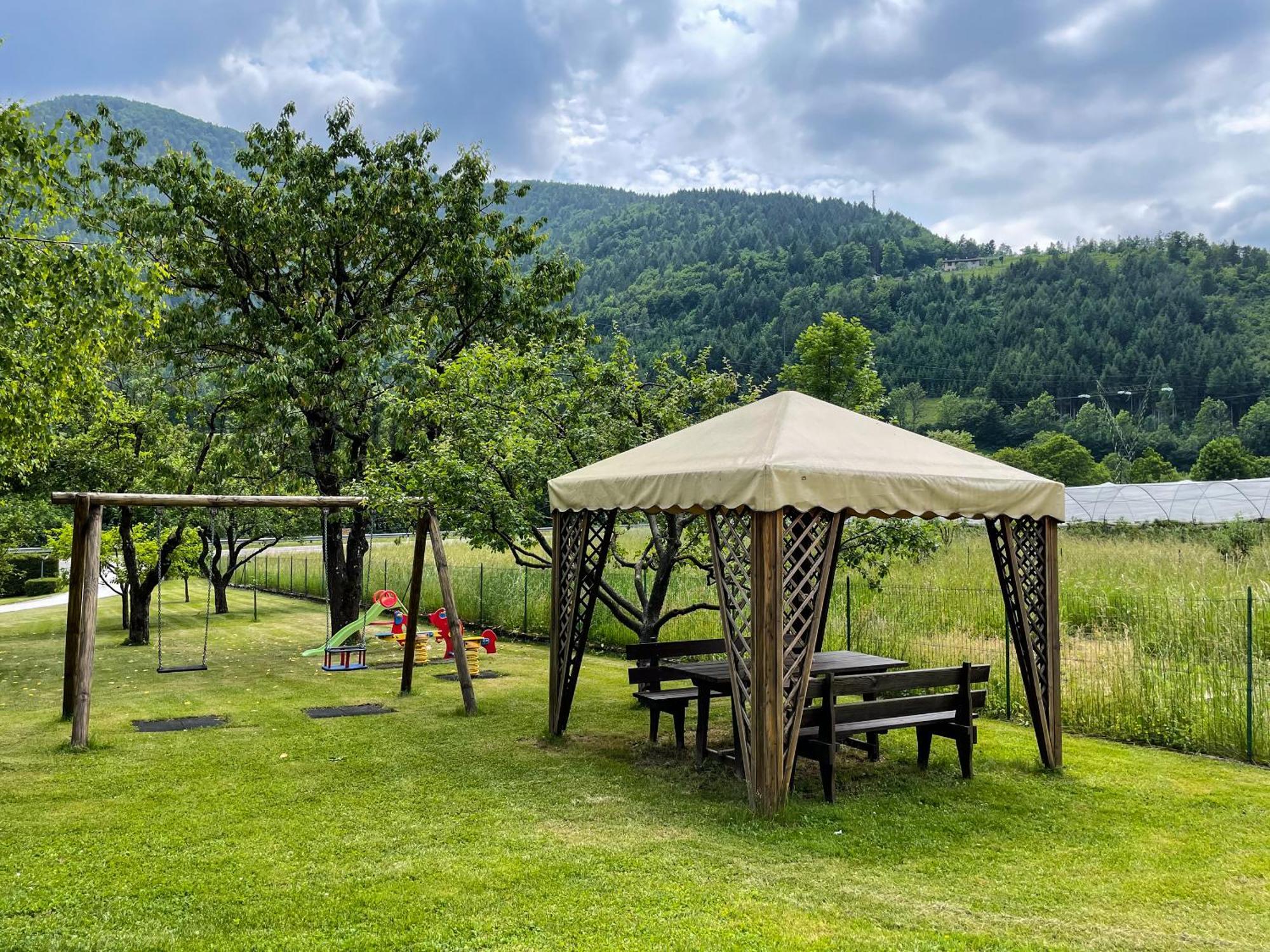 Residence Zecchini Tiarno di Sotto Экстерьер фото